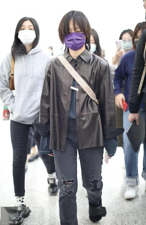 皮衣吃瓜,揭秘时尚界的另类潮流现象