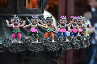 吃瓜群众驻足围观,揭秘热门事件背后的真相